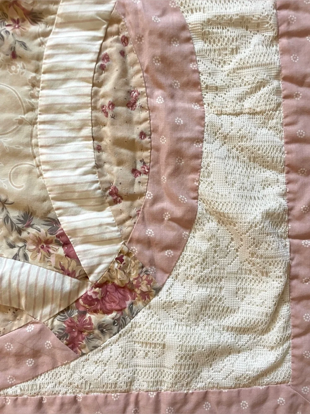 Vintage Shams Set of 2 Double Wedding Ring Quilted Pink Cotton Blend Standard Sz
